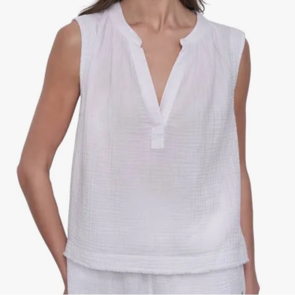 DKNY White Textured Top